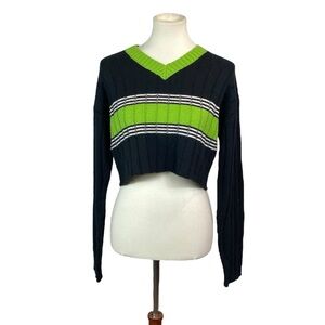 Woman’s Sweet Rain “young contemporary” cropped sweater size M